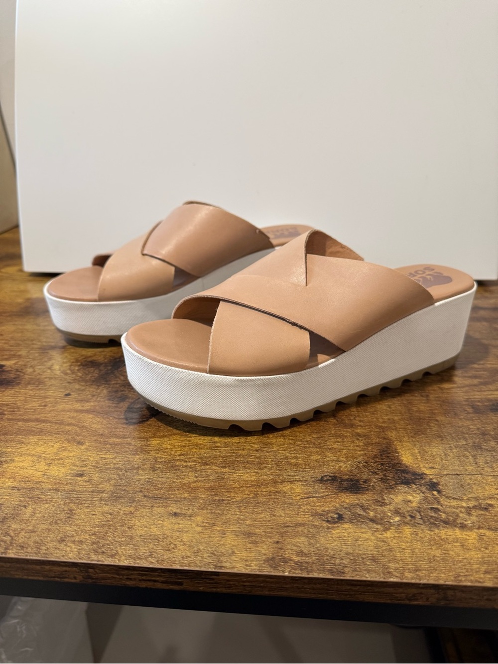 Sorrel platform slides.